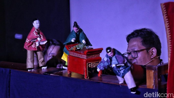 Penuh Cerita, Wayang Potehi Hidupkan Tradisi Tionghoa di Tanah Jawa