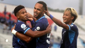 Pesta Gol! Arema FC Libas Dewa United 4-0 di Kanjuruhan