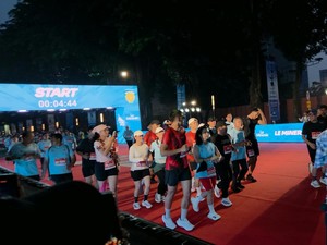 Hari Kedua JRF 2026, Pramono Bareng Zulhas Ikut Lari 10K