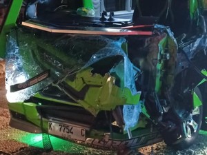 Elf Rombongan Wisatawan Kecelakaan di Pantura Demak, 1 Tewas dan 8 Luka
