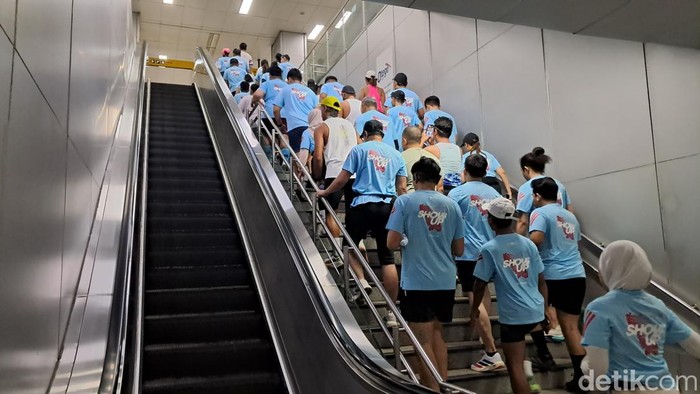 Rush Hour MRT Jakarta di hari kedua JRF 2026