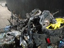 Kendaraan Geng Motor di Makassar Dibakar Usai Serang Warga