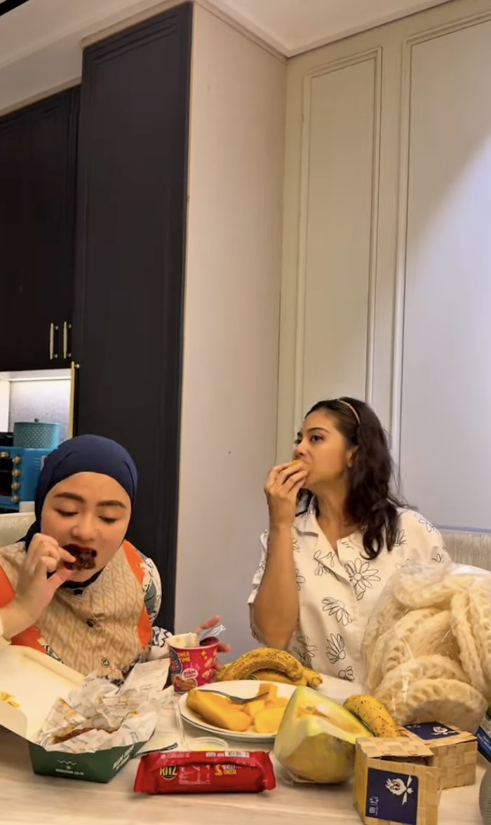 Tiwi T2 Asyik Nikmati Kopi hingga Cicip Kuliner Tradisional di Blora