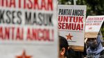 Warga Tuntut Akses Gratis Pantai Ancol