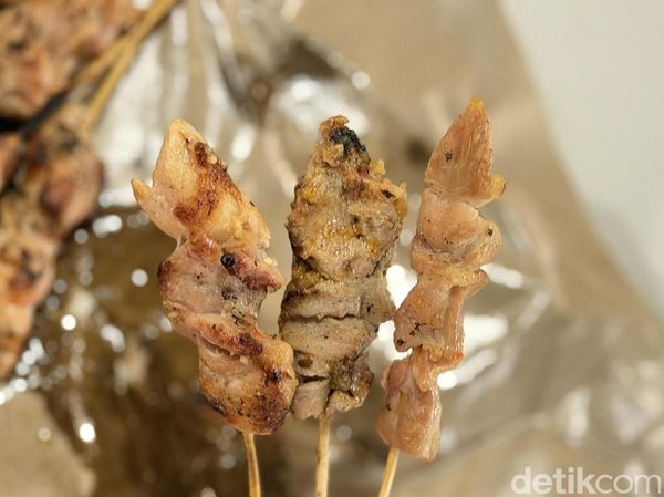 Bandingin 3 Sate Taichan Hits di Jaksel, Ini Juaranya!
