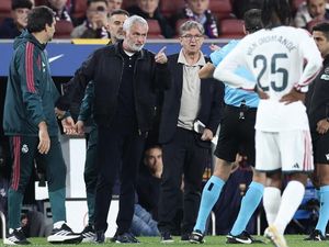 Mourinho Ledek Fans Barcelona: Kemenangan Madrid Ini untuk Kalian