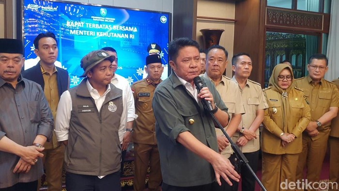 Gubernur Sumatera Selatan Herman Deru