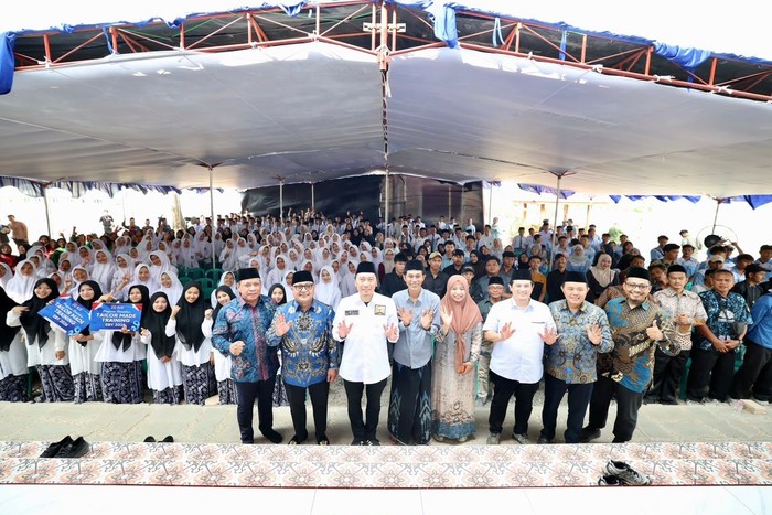 Ibas Dorong Santri Kendal Kuasai Ilmu Agama dan Keterampilan Kerja