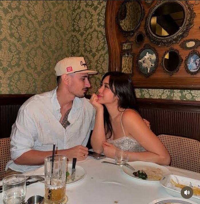 Jedar dan Vincent Verhaag Rayakan Anniversary dengan Dinner Romantis