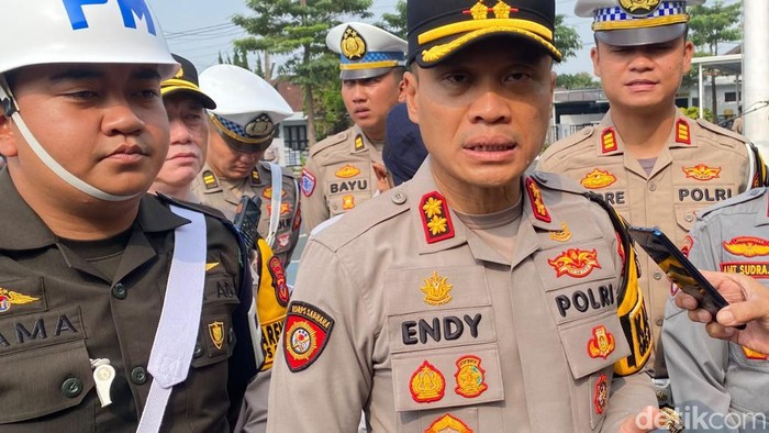 Kapolres Cimahi, AKBP Endy Desianto