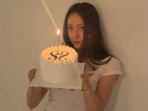 Banjir Kue di Ultah ke-32 Krystal Jung