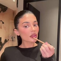 Tren Lip Liner Melonjak di 2026, Wanita Ingin Bibir Tebal Tanpa Filler