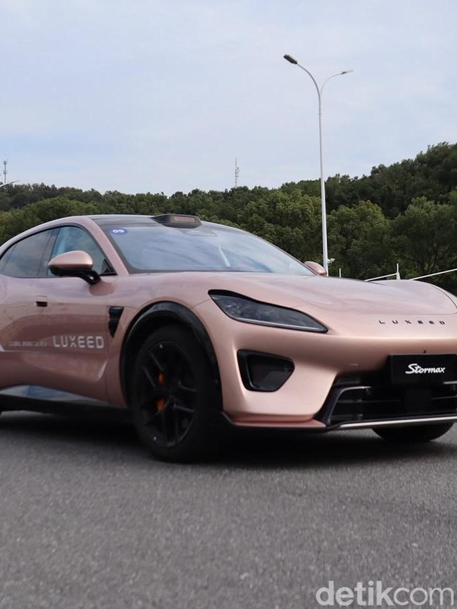 Bertemu Luxeed Stormax, Ferrari Purosangue China yang Mau Masuk RI