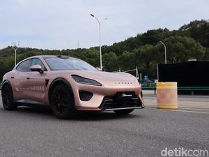 Bertemu Luxeed Stormax, Ferrari Purosangue China yang Mau Masuk RI