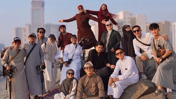 Meisita, Raffi, dan Irfan Hakim Tegang Muncul Ancaman Serangan Udara saat Umrah