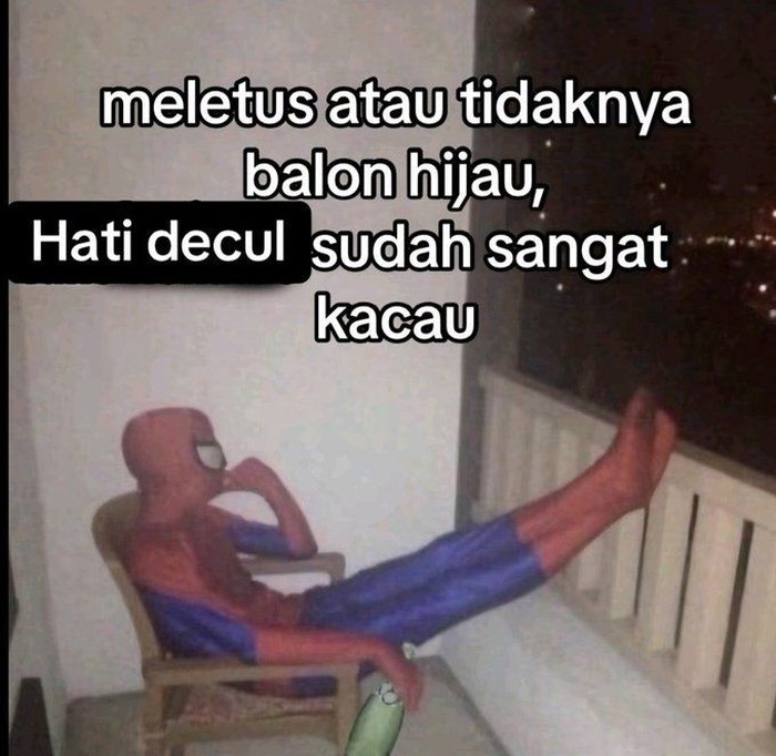 Barcelona dan MU Kalah, Meme Menohok 'Badut Merah Biru' Bikin Nyesek