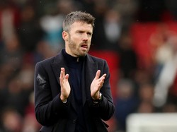 Carrick tampak menahan tangis di Old Trafford, usai gagal membawa kemenangan buat fans tuan rumah. (Foto: Chris Radburn/REUTERS)