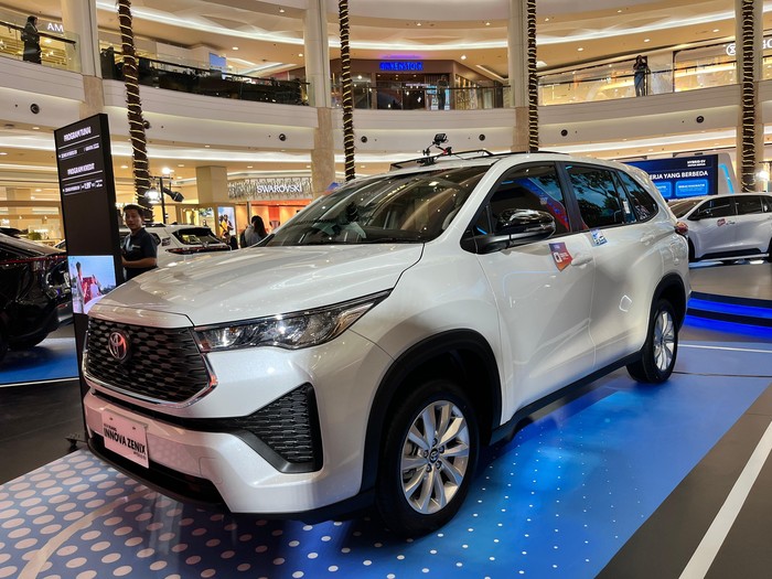 New Toyota Innova Zenix