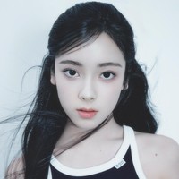 Tahun lalu, OA mulai diperkenalkan sebagai salah satu trainee yang tergabung dalam unit A2O Rookies. Pada 12 Oktober 2026, ia resmi debut dengan lagu NEON bersama 8 personelnya. Foto: dok. Instagram @a2o.lite