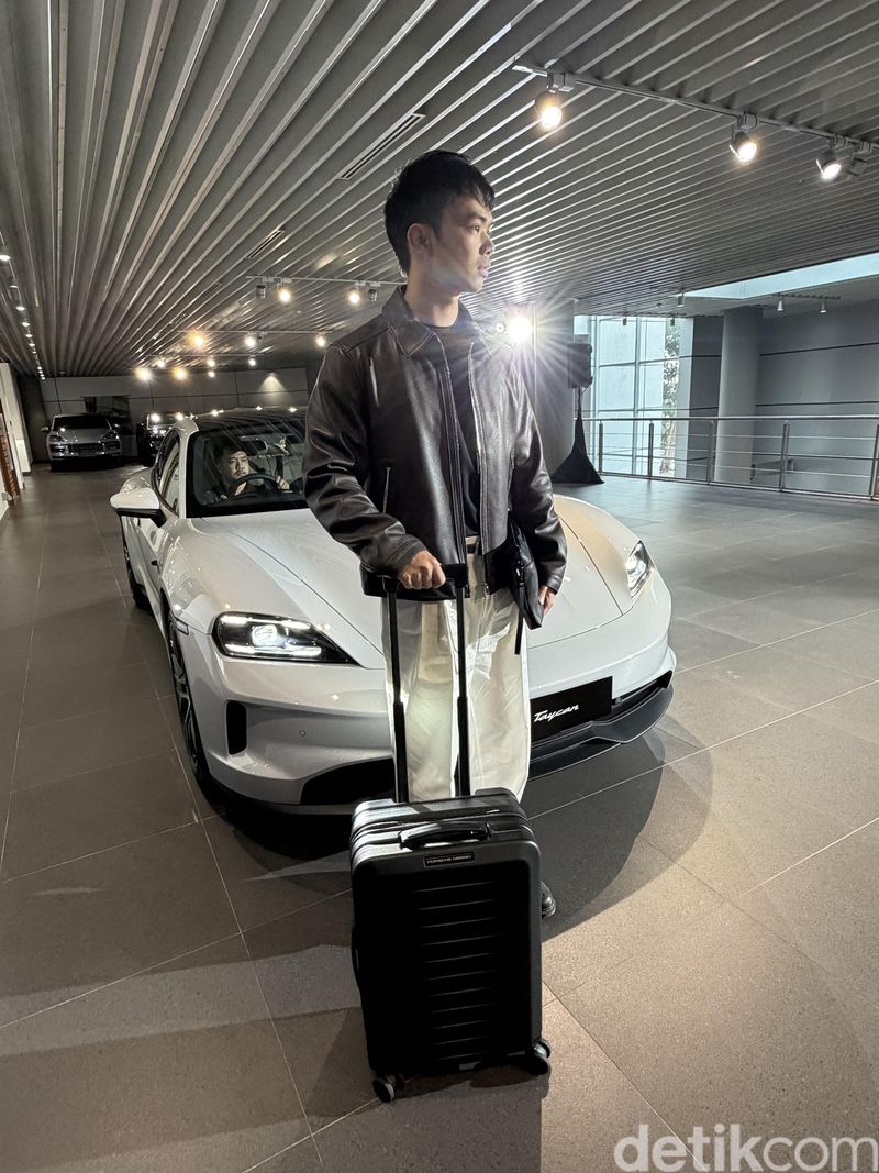 Peluncuran Koleksi Koper Porsche Design x Bric's