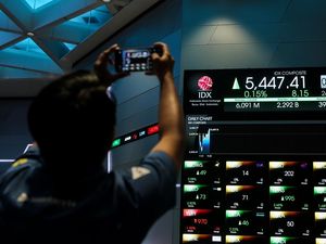 Pembukaan IHSG Senin, Indeks Naik Tipis