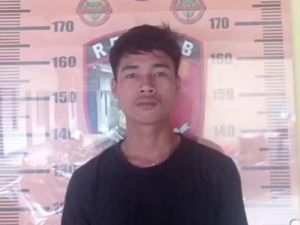 Pemuda Terekam CCTV Curi Uang-HP Keluarga Pasien di RSUD Sulbar