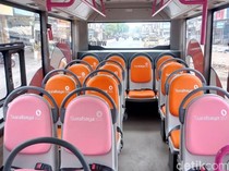 Wira Wiri Surabaya yang Baru Punya Kursi Khusus Perempuan dan Lansia