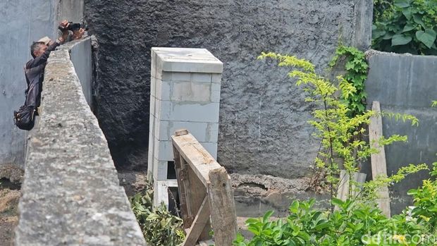 Penampakan tungku yang diduga digunakan Dwi Bagus untuk bakar Dini dan anaknya di Madiun Penampakan tungku yang diduga digunakan Dwi Bagus untuk bakar Dini dan anaknya di Madiun