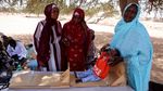 Pengungsi Sudan Antre Air Bersih, Anak-anak Bertahan di Kamp Chad Pengungsi Sudan Antre Air Bersih, Anak-anak Bertahan di Kamp Chad