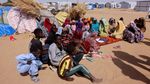 Pengungsi Sudan Antre Air Bersih, Anak-anak Bertahan di Kamp Chad Pengungsi Sudan Antre Air Bersih, Anak-anak Bertahan di Kamp Chad