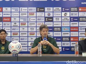 Pieter Huistra Perkuat Lini Pertahanan PSS Jelang Lawan Borneo Besok