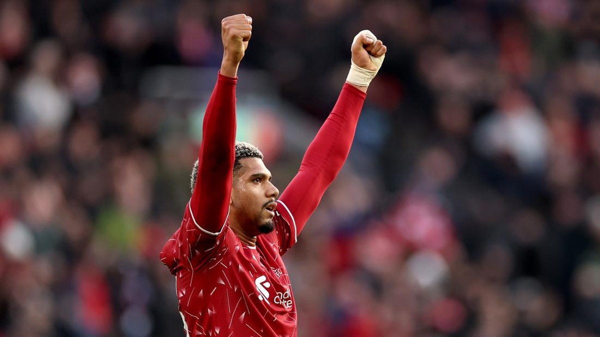 Ronald Araujo gacor di Liverpool. (Foto: Getty Images/Jan Kruger)