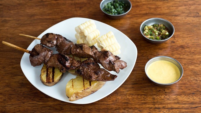 Street food terbaik 8 Street Food Terbaik di Dunia Versi TasteAtlas, Satke Kambing Jadi Andalan!