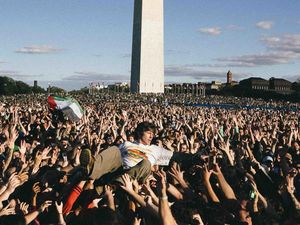 Turnstile Gelar Konser Gratis, Kumpulkan Donasi Lebih dari Rp 3 Miliar