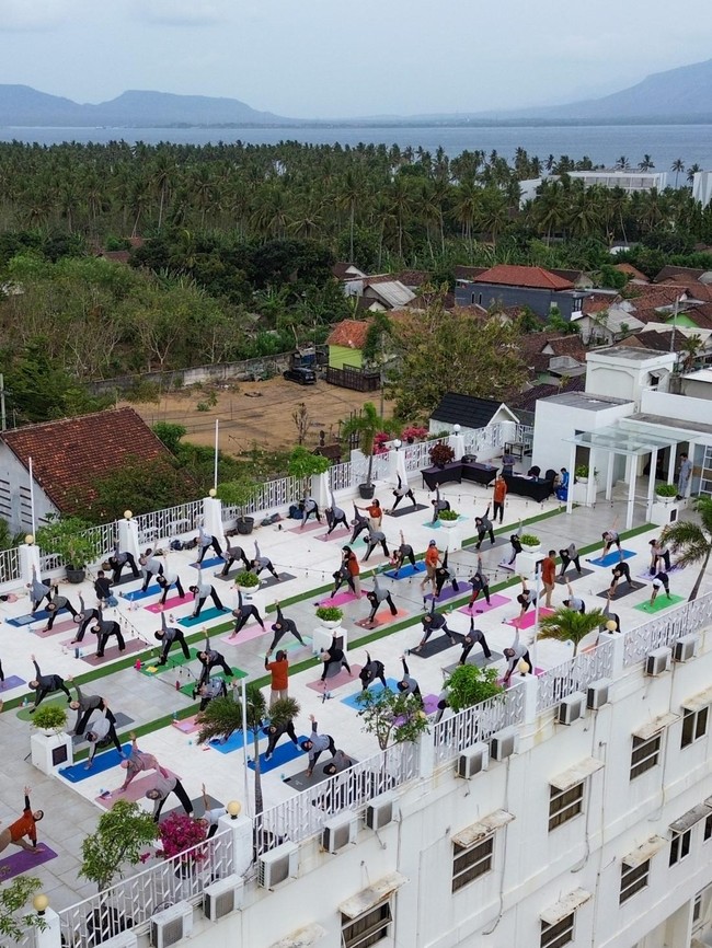 Yoga di Atas Gedung Banyuwangi, Cara Komunitas Kampanyekan Hidup Sehat