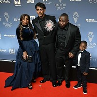 Gemasnya Keyne! Adik Lamine Yamal Muncul di Karpet Merah Ballon dOr 2026