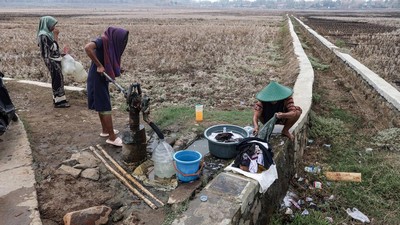 75 Persen Wilayah Indonesia Masih Kemarau, Warga Bekasi Andalkan Sumur Pompa