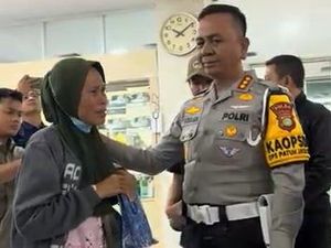 Jenguk Ojol yang Dilindas BYD, Dirlantas PMJ Doakan Kesembuhan Korban