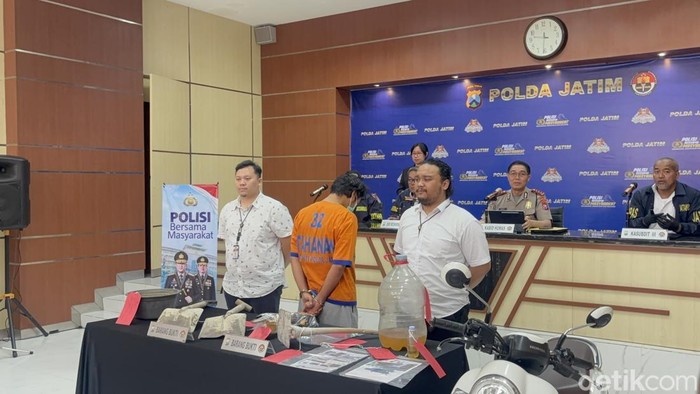 Dwi Bagus, pelaku pembunuhan Dini dan anak di Madiun.