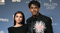 Foto Ines Garcia Temani Lamine Yamal Raih Kopa Trophy di Ballon d'Or 2026