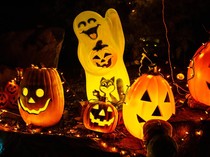 Makna Warna Hitam dan Oranye di Malam Halloween