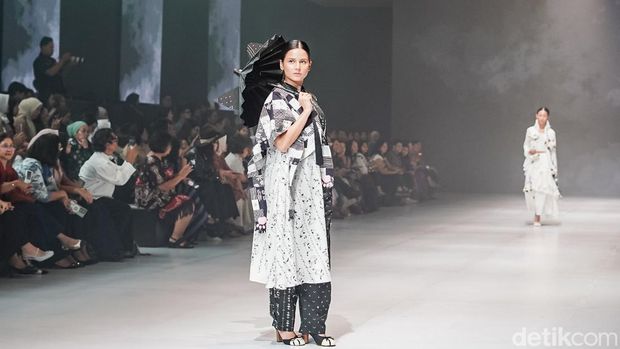 JFW Sejauh Mata Memandang