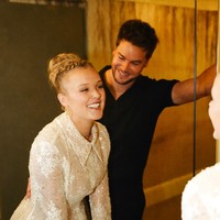 Jojo dan Chris mulai menjalin hubungan setelah bertemu di rumah &lsquo;Celebrity Big Brother&rsquo; versi Inggris pada 2025. Pada Mei 2026, keduanya merayakan satu tahun hubungan mereka. Foto: Instagram/@itsjojosiwa
