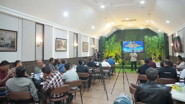 Kapolda Riau Irjen Arman Achdiat mengajak semua pihak memperkuat sinergi dalam menjaga keamanan dan ketertiban masyarakat (kamtibmas) di Provinsi Riau. (dok Polda Riau)