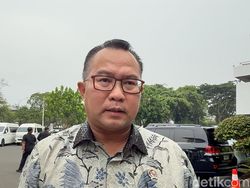 Video: BRIN Siap Uji Coba Tepung Singkong untuk Padamkan Karhutla