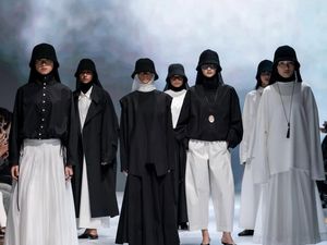Cuaca Makin Panas, Sabamodest Hadirkan Koleksi Katun dan Linen di JFW 2027