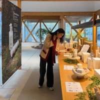 Pemeran Dae Jang Geum itu selama ini mendapat julukan sebagai &lsquo;Oxygen Woman&rsquo; karena kulitnya yang putih bening. Ia pun sukses merintis merek kosmetiknya dengan flagship store di kawasan Samcheong-dong, Seoul.&nbsp;Foto: dok. Instagram @leeyoungae0824