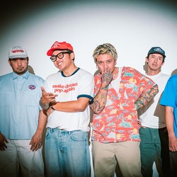 Energi Kebersamaan Pee Wee Gaskins Lewat Kami Kembali