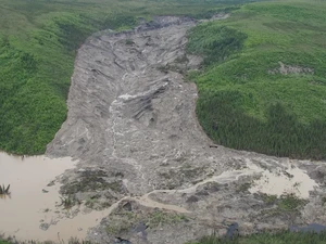 Permafrost di Kanada Longsor, Bongkah Es Sebesar Rumah Jatuh Tak Terkendali