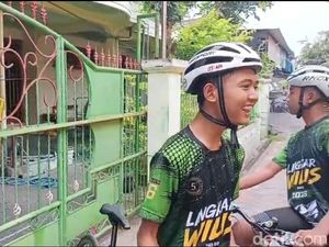 Rumah Dwi Bagus Ramai Didatangi Warga Usai Pembunuhan Sadis Dini Viral